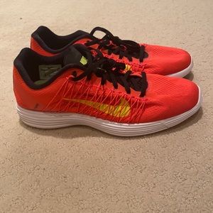 Nike lunaracer 3 size 9 new